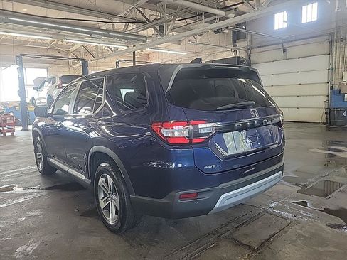 Used 2024 Honda Pilot EX-L image 3