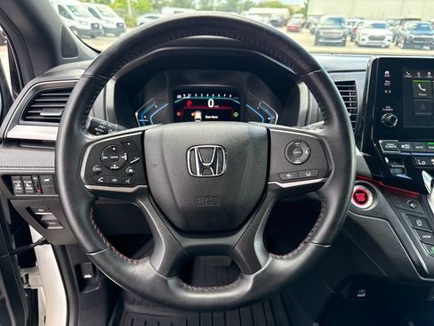 Used 2023 Honda Odyssey Sport image 13