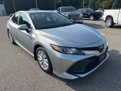 Certified 2020 Toyota Camry LE FWD image 3