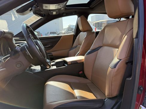 Used 2021 Lexus ES 250 w/ Premium Package image 14