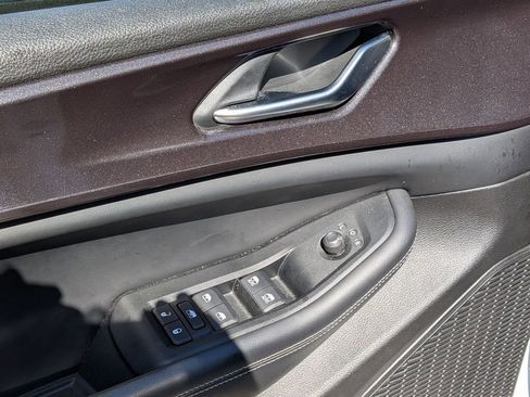 Used 2023 Jeep Grand Cherokee Altitude image 12