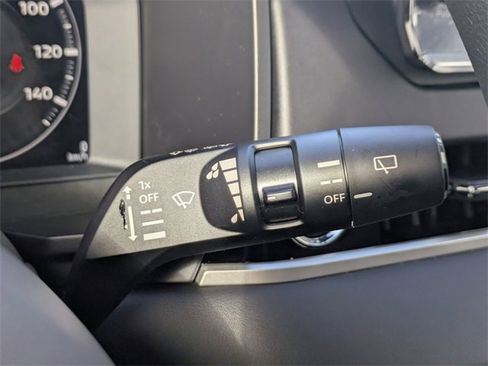 New 2025 Mitsubishi Outlander ES image 29