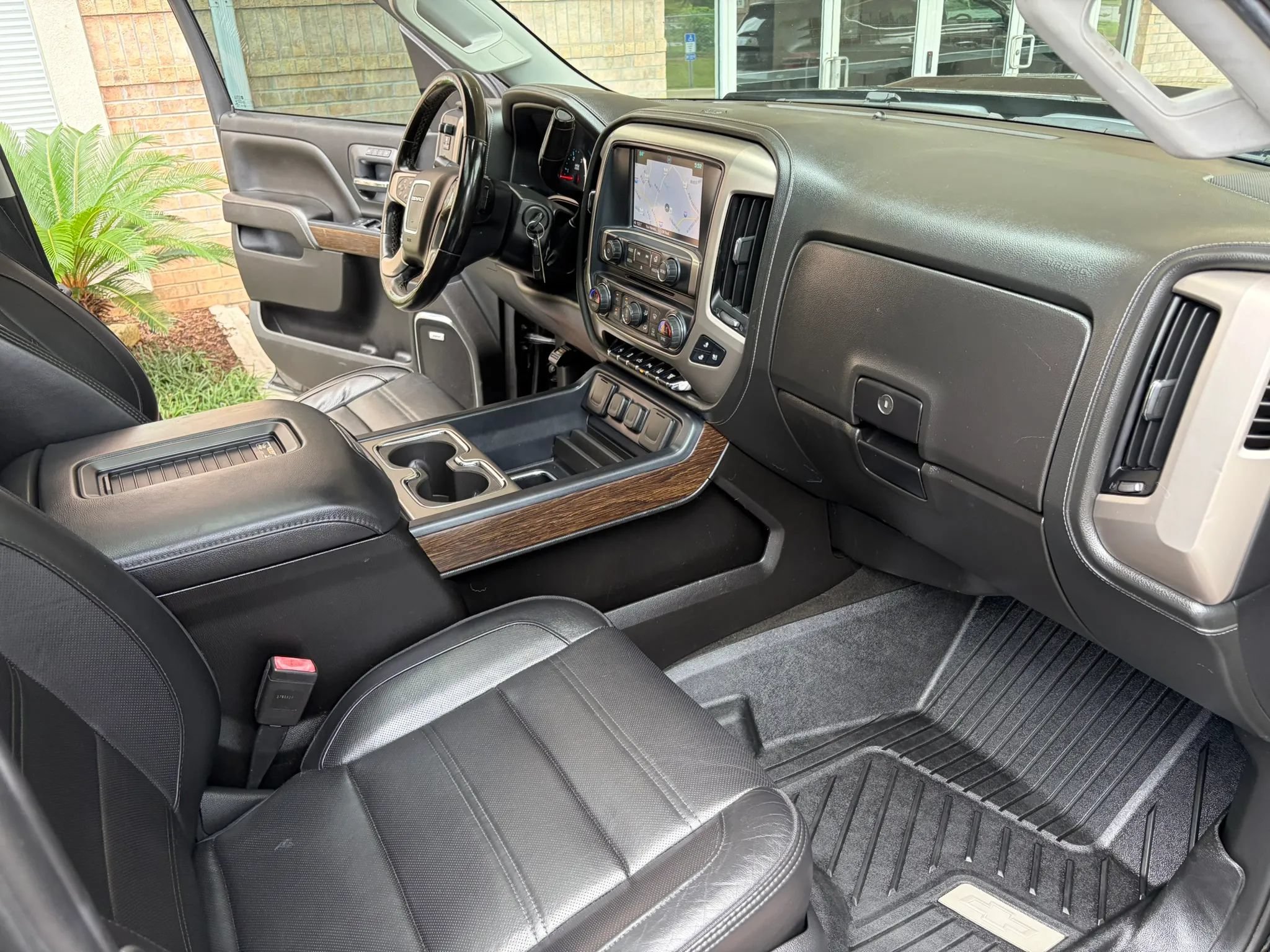 Used 2018 GMC Sierra 3500 Denali w/ Duramax Plus Package AWD/4WD image 20