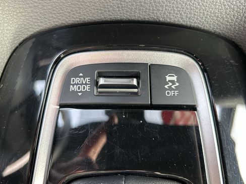 Certified 2024 Toyota Corolla XSE image 29