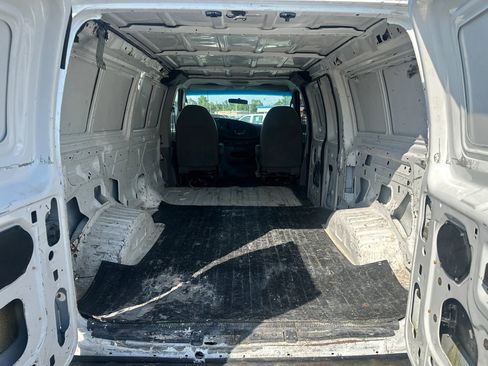 Used 2008 Ford E-150 and Econoline 150 image 10