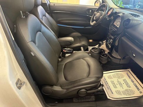 Used 2014 MINI Cooper Paceman S image 9