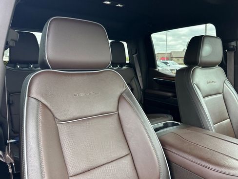 Used 2023 GMC Sierra 1500 Denali w/ Technology Package AWD/4WD image 16