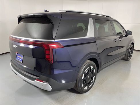 New 2026 Kia Carnival EX image 8