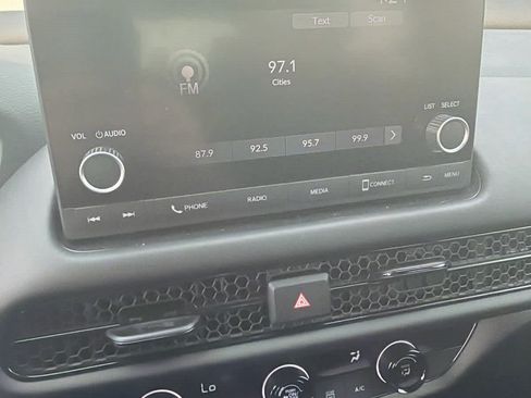 Used 2024 Honda HR-V LX image 11