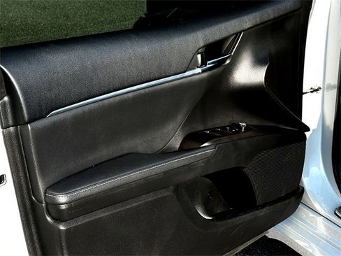 Used 2023 Toyota Camry XSE w/ Navigation Package image 11