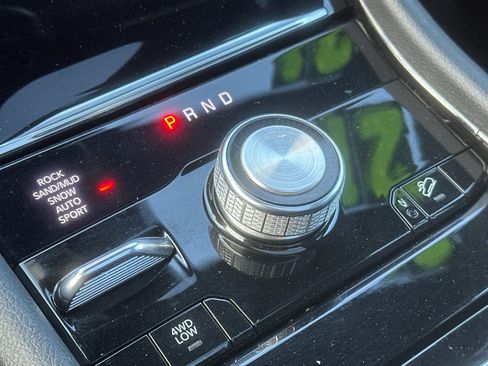 Used 2021 Jeep Grand Cherokee L Overland w/ Luxury Tech Group IV image 23