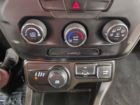 Used 2020 Jeep Renegade Sport AWD/4WD image 19