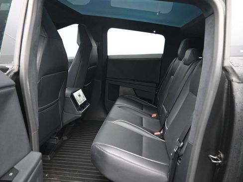 Used 2024 Tesla Cybertruck AWD Crew Cab image 23