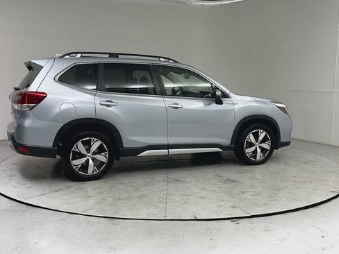 Used 2020 Subaru Forester Touring AWD/4WD image 9