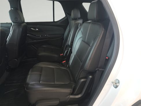 Used 2023 Chevrolet Traverse RS w/ LPO, Floor Liner Package AWD/4WD image 26