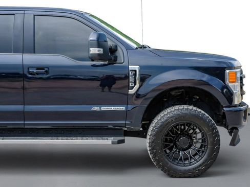Used 2021 Ford F250 Lariat w/ Lariat Ultimate Package AWD/4WD image 8
