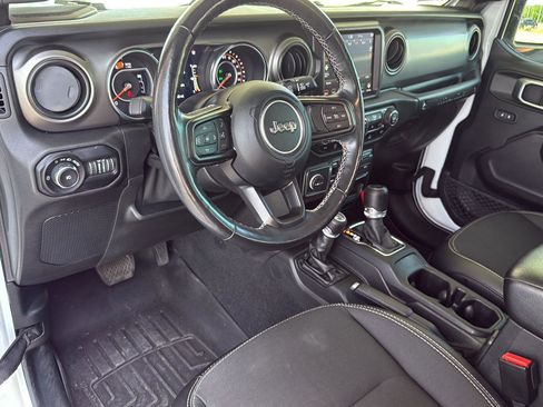 Used 2021 Jeep Wrangler Unlimited Sport AWD/4WD image 21
