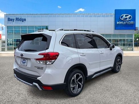 Used 2023 Subaru Forester Touring image 4