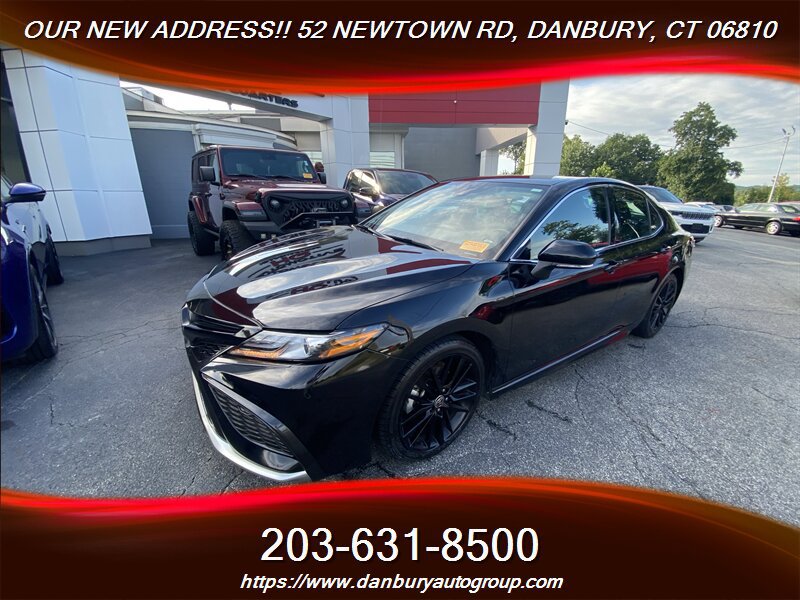 Used 2023 Toyota Camry XSE FWD image 10