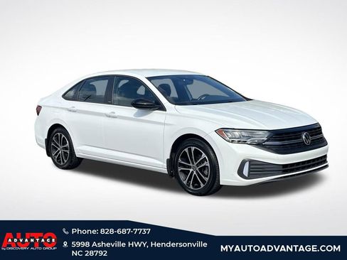 Used 2023 Volkswagen Jetta Sport image 1