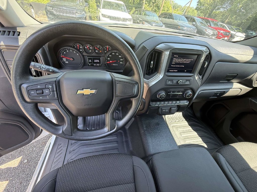 Used 2025 Chevrolet Silverado 1500 W/T RWD image 10