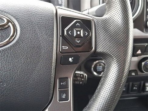 Certified 2023 Toyota Tacoma TRD Off-Road image 21