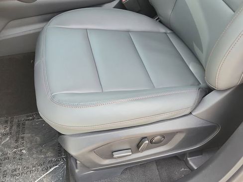 New 2026 Ford Explorer Active w/ Active Comfort Package AWD/4WD image 8
