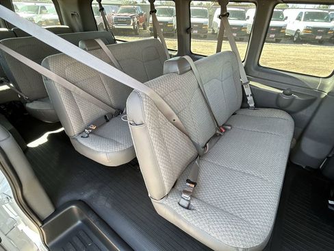 New 2025 GMC Savana 3500 LS RWD image 25