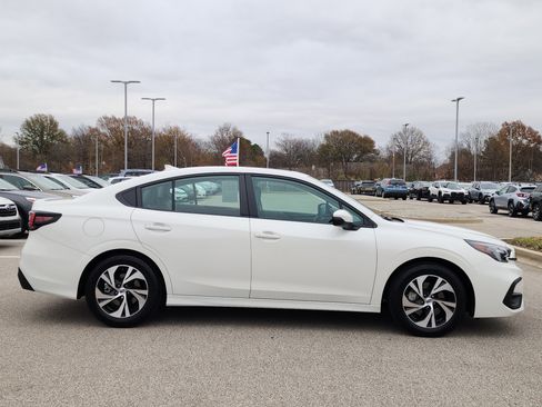 Used 2025 Subaru Legacy Premium image 2