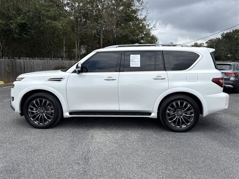 Used 2023 Nissan Armada Platinum w/ Captain's Chairs Package image 3