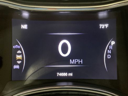 Used 2019 Jeep Grand Cherokee Limited AWD/4WD image 32