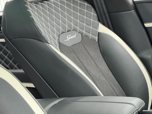 Used 2023 Bentley Bentayga Speed image 43