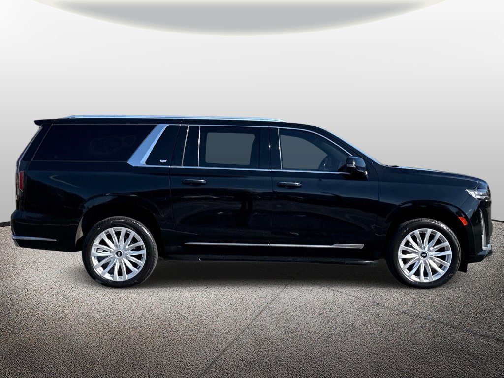 Used 2023 Cadillac Escalade ESV Luxury AWD/4WD image 4