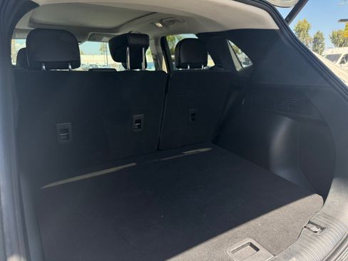 Used 2022 Ford Escape SEL w/ Technology Package FWD image 17