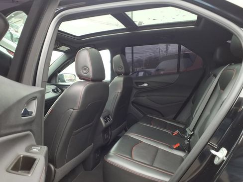 Used 2023 Chevrolet Equinox RS w/ RS Leather Package FWD image 15
