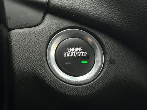 Used 2022 Chevrolet Equinox LT image 19