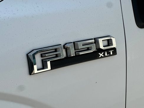 Used 2015 Ford F150 XLT w/ Equipment Group 302A Luxury image 9