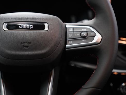 New 2026 Jeep Compass Trailhawk w/ Sun, Sound & Navigation Group image 20