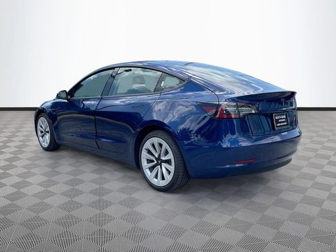 Used 2022 Tesla Model 3 Standard Range RWD image 5