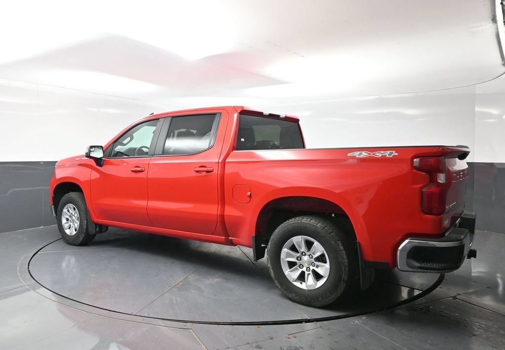 Used 2025 Chevrolet Silverado 1500 LT w/ Work Truck Package AWD/4WD image 12