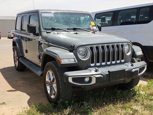 Used 2021 Jeep Wrangler Unlimited Sahara AWD/4WD image 4