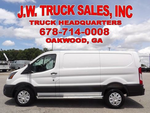 Used 2025 Ford Transit 250 Low Roof w/ Exterior Upgrade Package RWD image 2