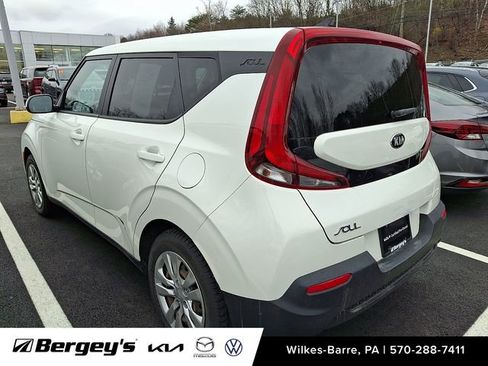 Used 2021 Kia Soul LX FWD image 8
