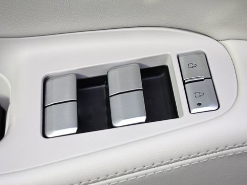 New 2026 Lincoln Navigator Reserve w/ Jet Appearance Package AWD/4WD image 24