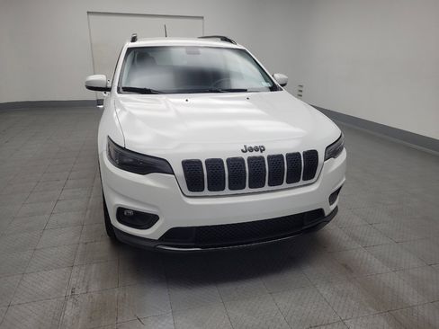 Used 2020 Jeep Cherokee Latitude Plus image 14