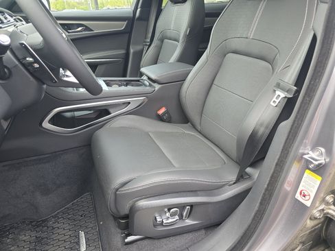 New 2026 Jaguar F-PACE R-Dynamic S AWD/4WD image 38