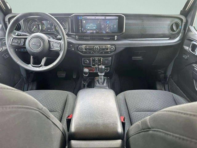 Used 2024 Jeep Wrangler Unlimited Rubicon 4xe AWD/4WD image 18
