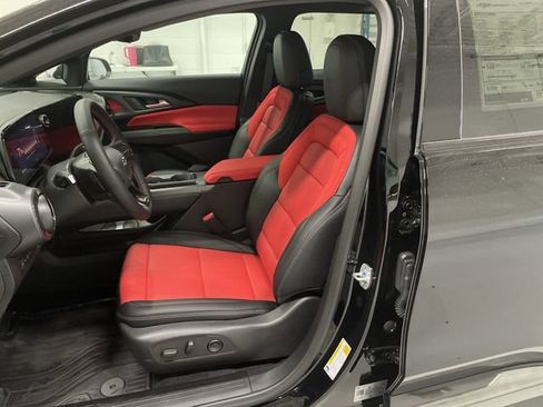 New 2025 Chevrolet Equinox EV RS w/ Convenience Package II image 21