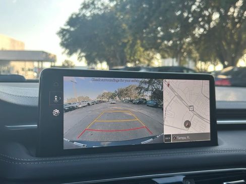 Used 2023 Genesis G70 2.0T image 18