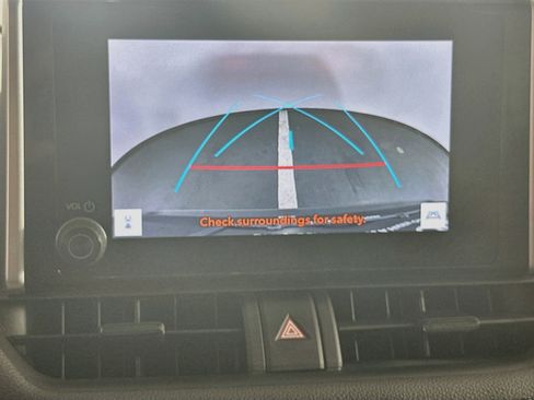 Used 2025 Toyota RAV4 XLE AWD/4WD image 23